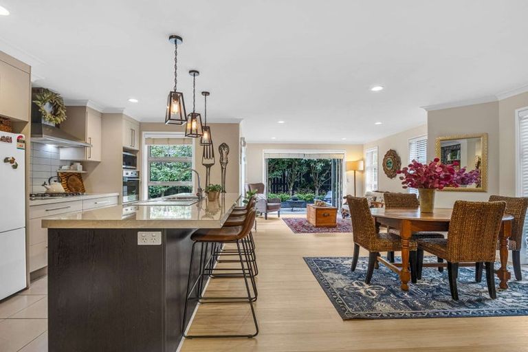 Photo of property in 30 Hamon Place, Pukehangi, Rotorua, 3015