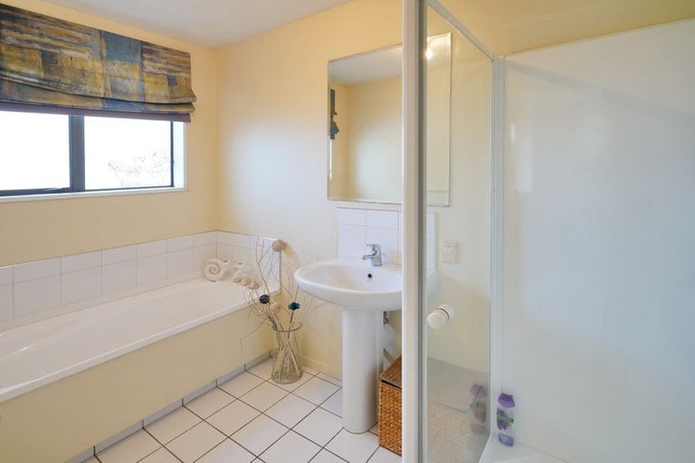 Photo of property in 2/6 Leith Place, Spreydon, Christchurch, 8024