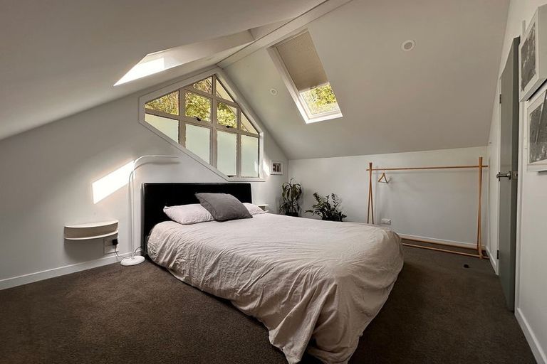 Photo of property in 61 Otitori Bay Road, Titirangi, Auckland, 0604