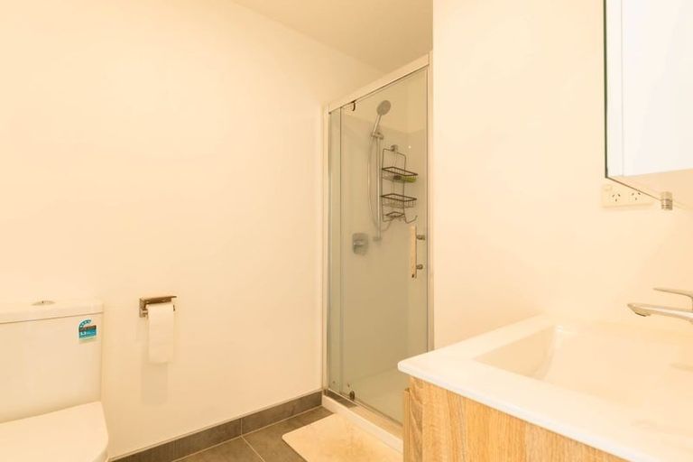 Photo of property in 9b Colin Chester Drive, Silverdale, 0932