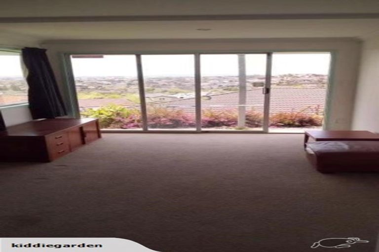 Photo of property in 281 Sturges Road, Henderson Valley, Auckland, 0612