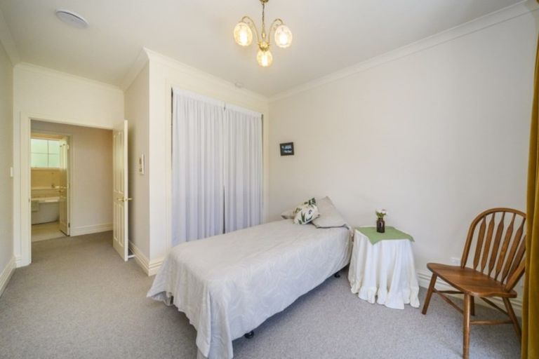 Photo of property in 114 Polson Hill Drive, Aokautere, Palmerston North, 4471