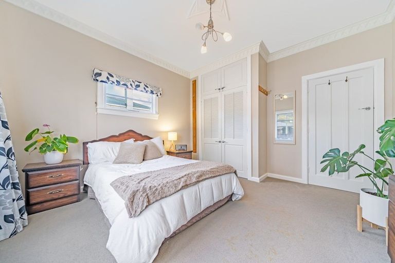 Photo of property in 11 Pitt Street, Moera, Lower Hutt, 5010