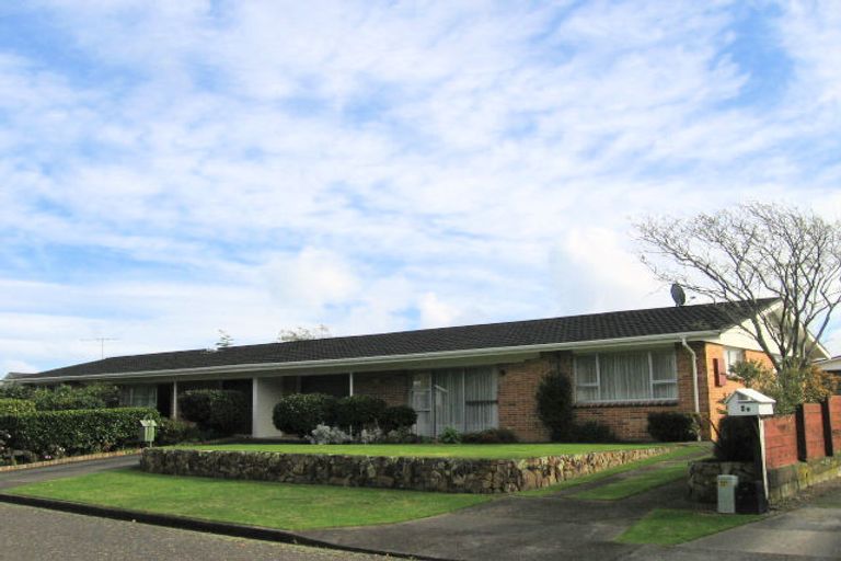 Photo of property in 2a Lesley Grove, Waikanae, 5036