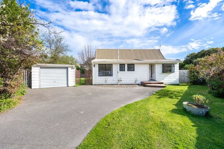 Photo of property in 4 Pawaho Place, Heathcote Valley, Christchurch, 8022