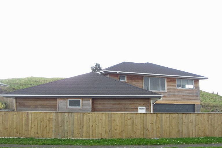Photo of property in 85 Wallath Road, Westown, New Plymouth, 4310