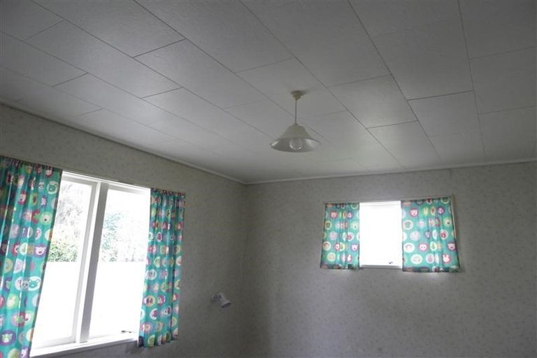 Photo of property in 16 Veronica Avenue, Marewa, Napier, 4110