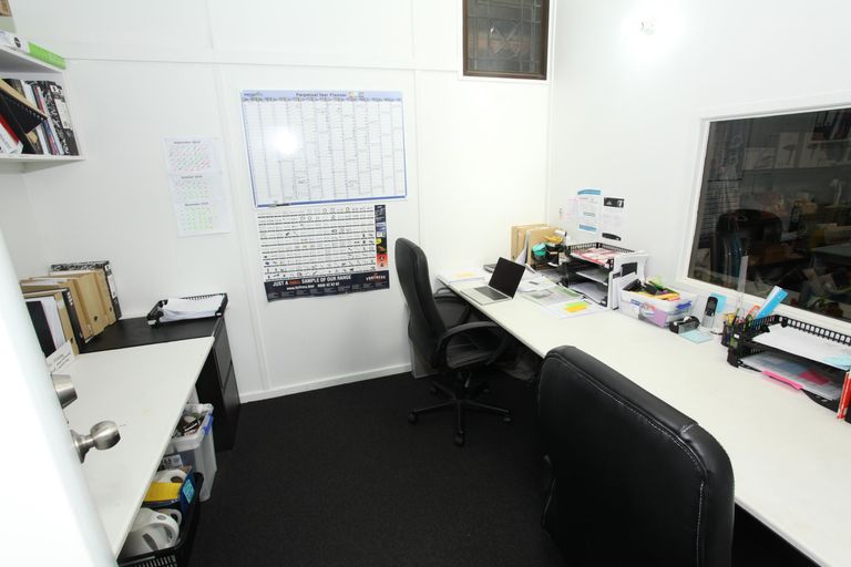 Photo of property in 1 Wallis Lane, Orewa, 0931