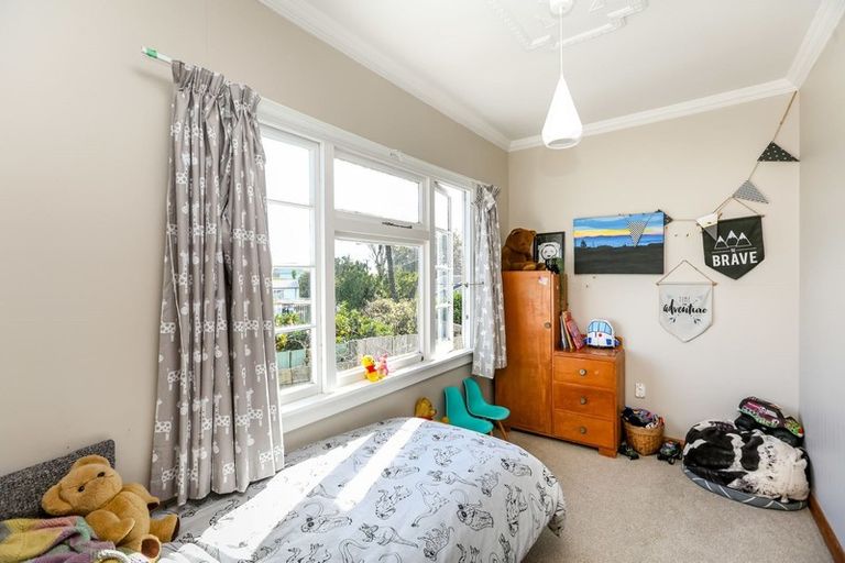 Photo of property in 2/68 Woodleigh Street, Frankleigh Park, New Plymouth, 4310