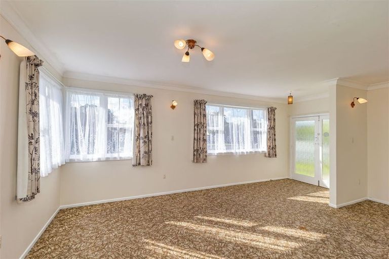 Photo of property in 3 Ballance Street, Levin, 5510