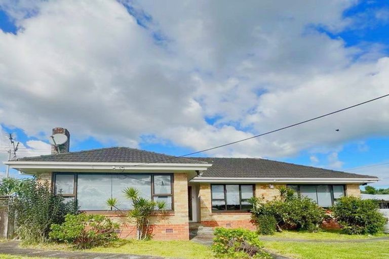 Photo of property in 52 Landon Avenue, Mangere East, Auckland, 2024