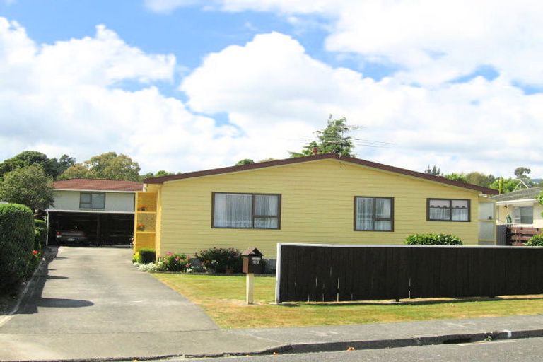Photo of property in 26b Roband Crescent, Brown Owl, Upper Hutt, 5018