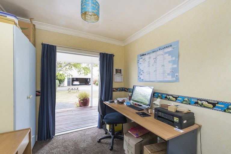 Photo of property in 54 Lincoln Street, Ashhurst, 4810