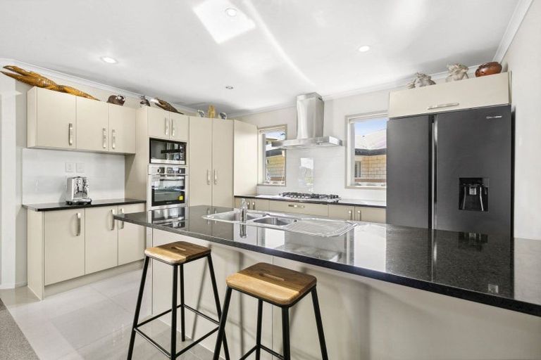 Photo of property in 16c Cyrus Street, Whalers Gate, New Plymouth, 4310