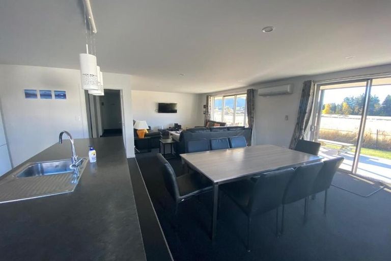 Photo of property in 4 Dwyer Place, Lake Tekapo, 7999