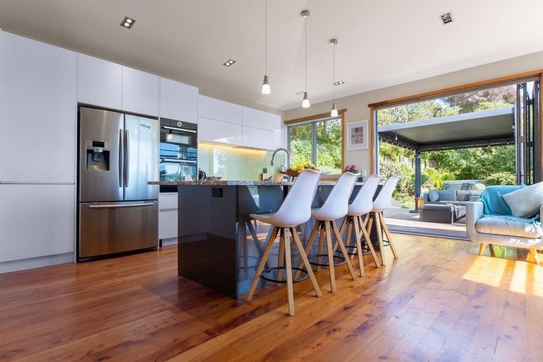 Photo of property in 32 Lorna Irene Drive, Raumati South, Paraparaumu, 5032