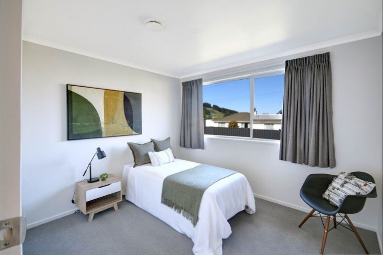 Photo of property in 2 Kaira Street, Sawyers Bay, Port Chalmers, 9023