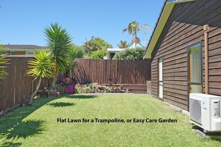 Photo of property in 1/7 Aorangi Place, Birkenhead, Auckland, 0626