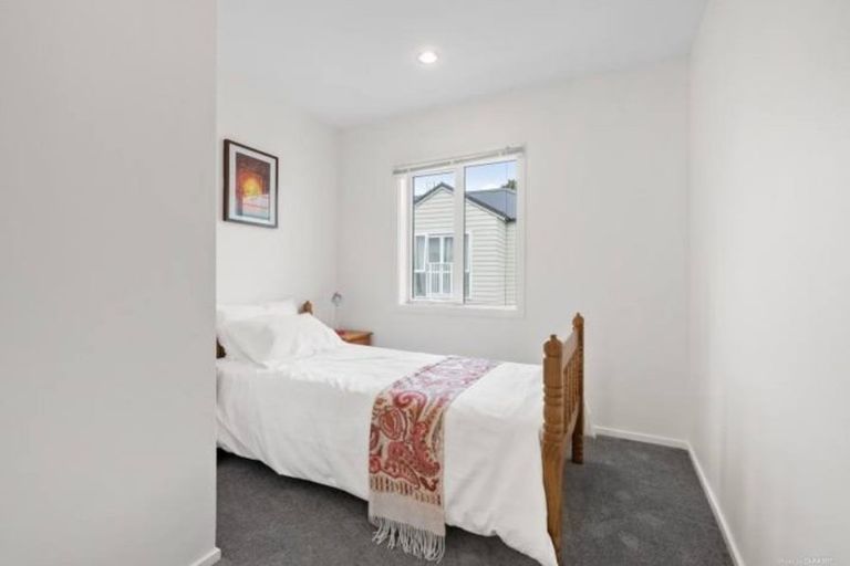Photo of property in 18/30 John Jennings Drive, Oteha, Auckland, 0632