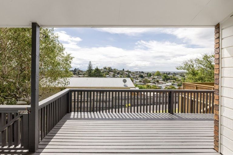 Photo of property in 143 Bellevue Road, Brookfield, Tauranga, 3110