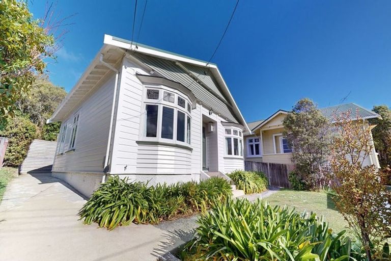 Photo of property in 375 Karori Road, Karori, Wellington, 6012