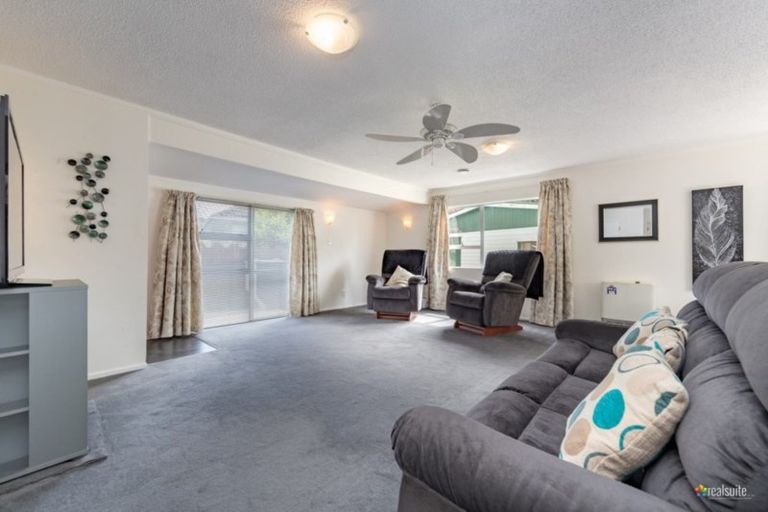 Photo of property in 11a Mangaroa Hill Road, Maoribank, Upper Hutt, 5018