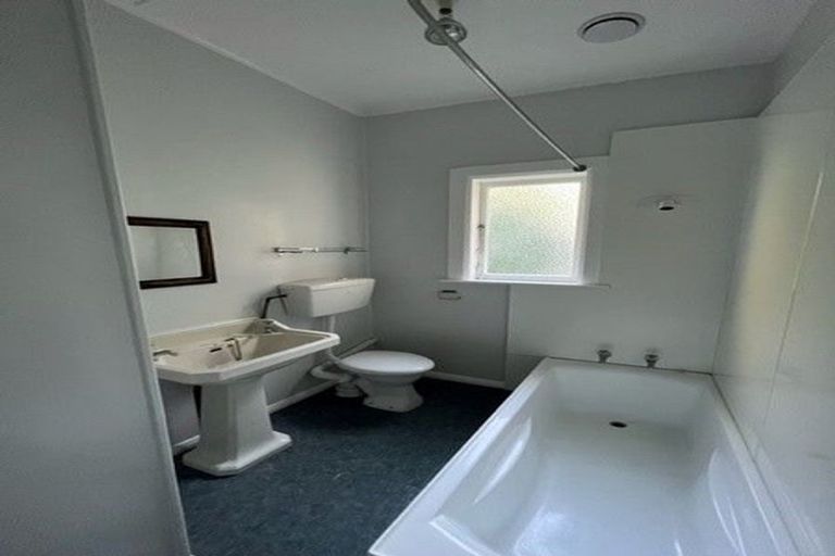 Photo of property in 4/39 Grafton Road, Roseneath, Wellington, 6011