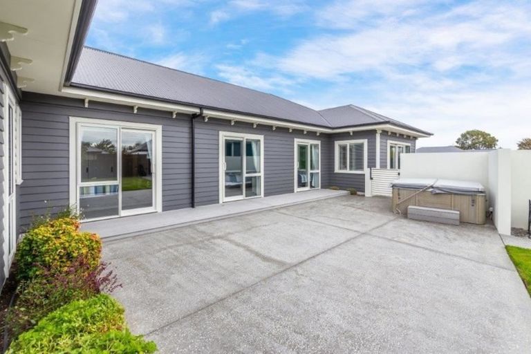 Photo of property in 23 Provincial Road, Halswell, Christchurch, 8025