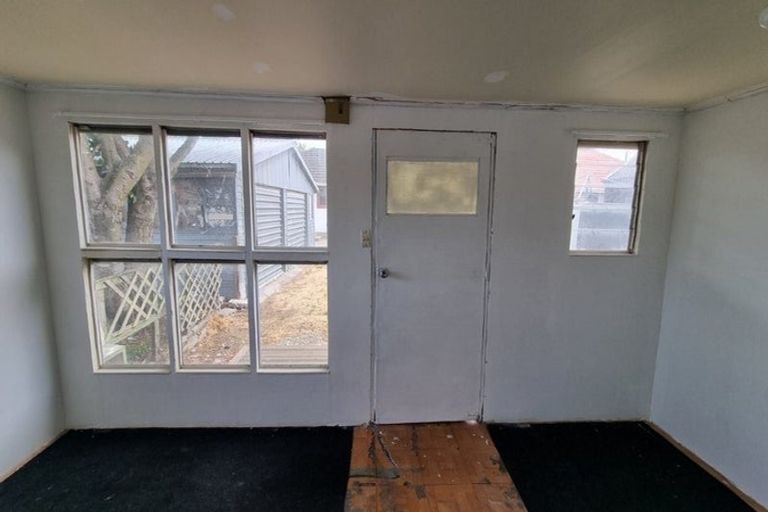 Photo of property in 21 Taurima Street, Hei Hei, Christchurch, 8042