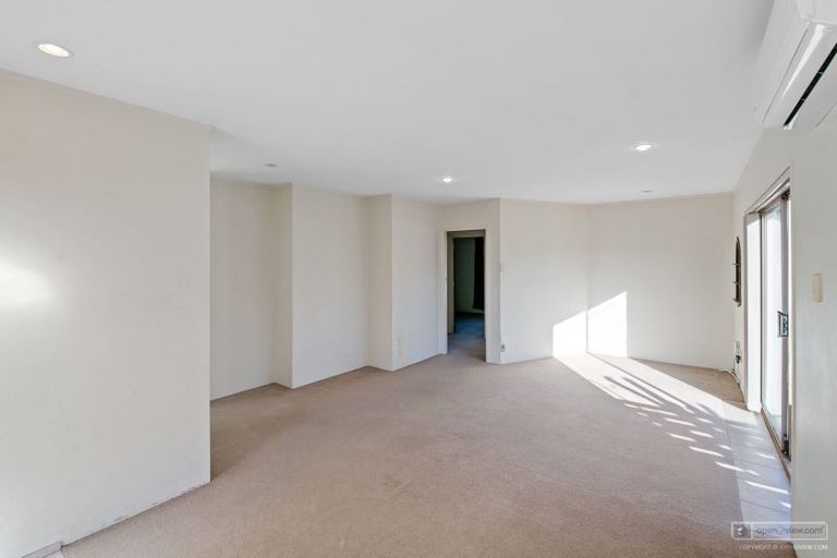 Photo of property in 65 Victoria Road, New Plymouth, 4310