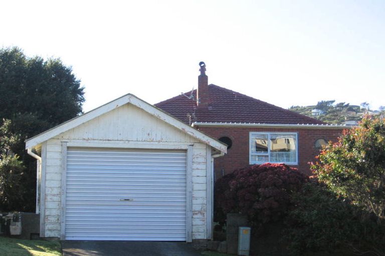 Photo of property in 19 Hindmarsh Street, Johnsonville, Wellington, 6037