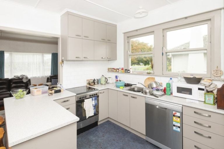 Photo of property in 14 Muir Street, Te Hapara, Gisborne, 4010