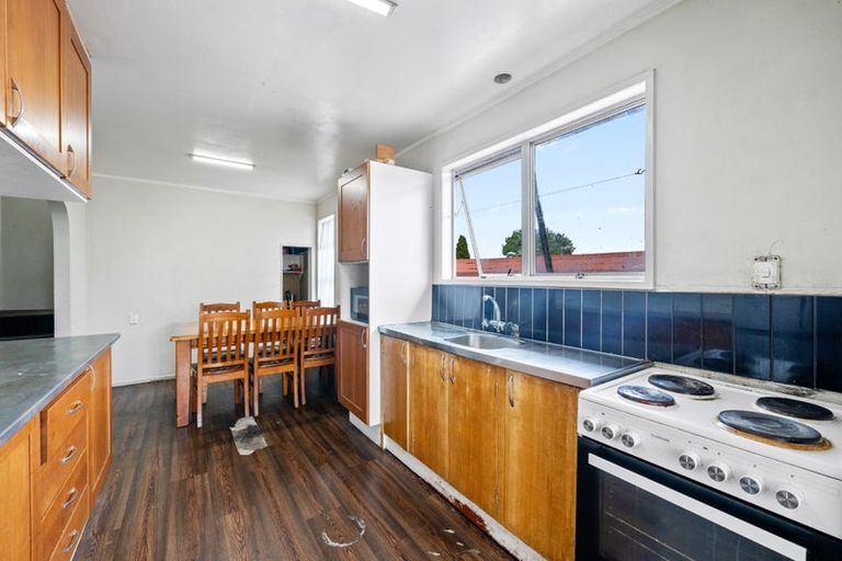 Photo of property in 23 Neems Place, Manurewa, Auckland, 2102