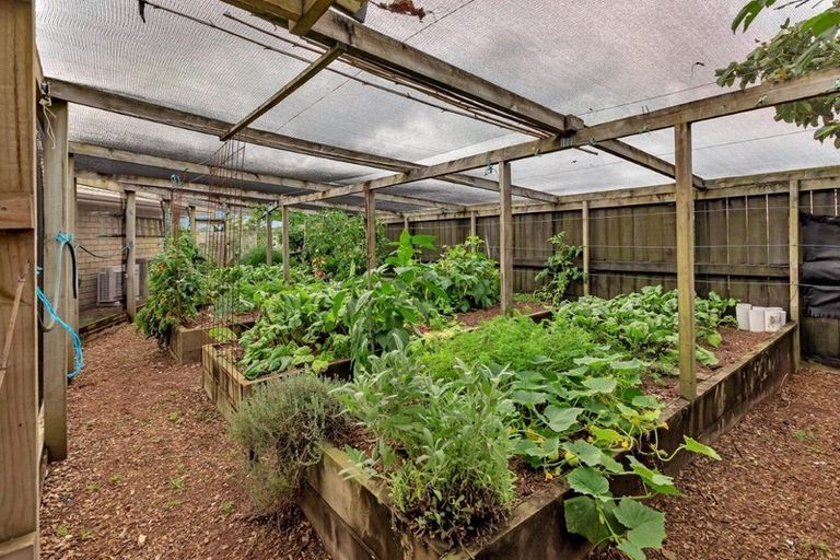 Photo of property in 10 Sea Dune Place, Ruakaka, 0116