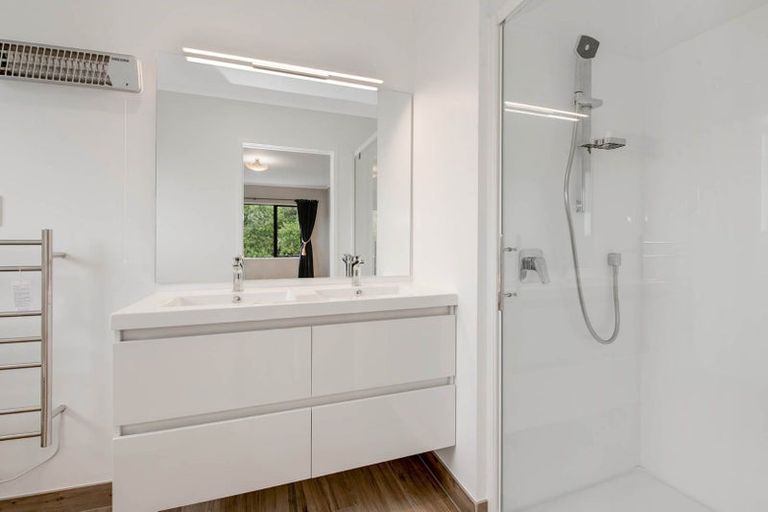 Photo of property in 32 Brandon Road, Manly, Whangaparaoa, 0930