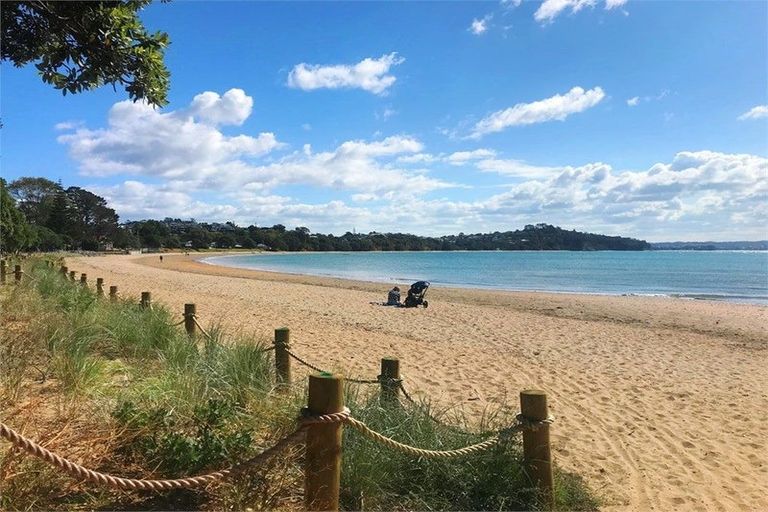 Photo of property in 14b Gledstane Road, Stanmore Bay, Whangaparaoa, 0932