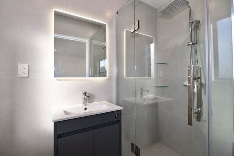 Photo of property in 3c Wilbur Place, Pakuranga Heights, Auckland, 2010