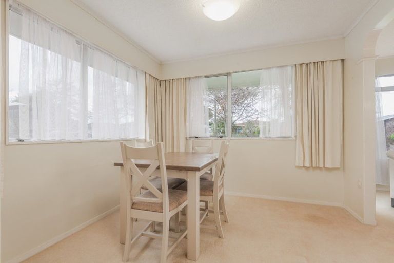 Photo of property in 23a Meadowbrook Drive, Cloverlea, Palmerston North, 4412