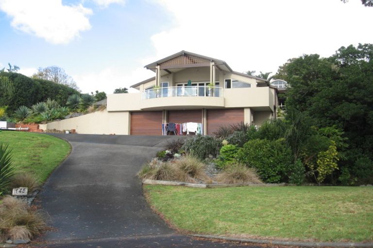 Photo of property in 145 Mellons Bay Road, Mellons Bay, Auckland, 2014