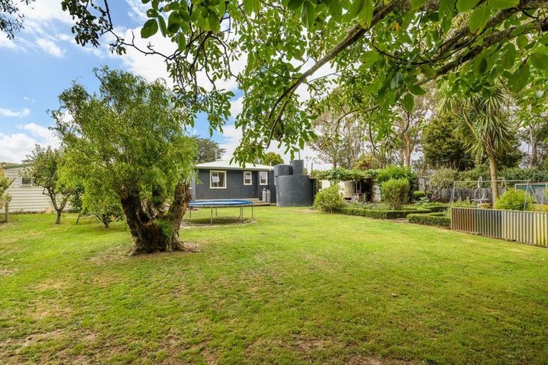 Photo of property in 1112 Rangiotu Road, Rangiotu, Palmerston North, 4477