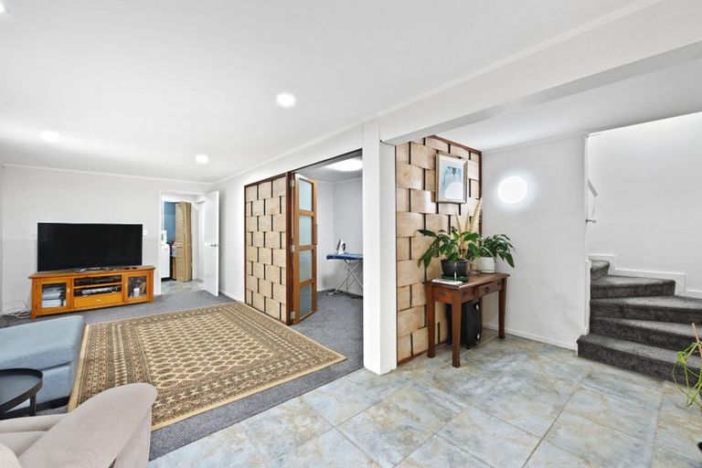 Photo of property in 39a Evelyn Road, Cockle Bay, Auckland, 2014