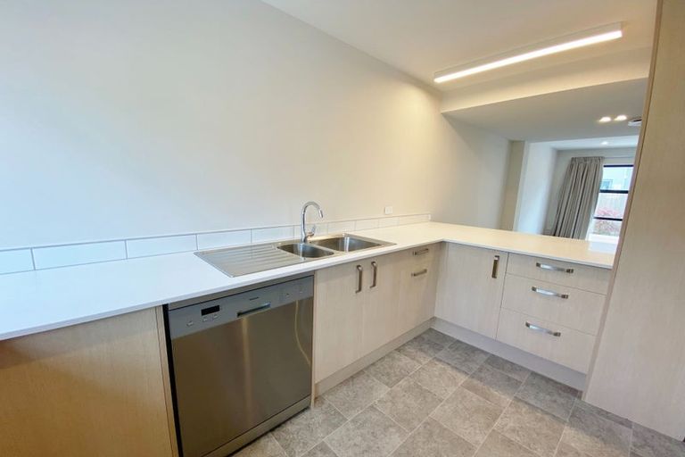 Photo of property in 2/51 Matipo Street, Riccarton, Christchurch, 8041