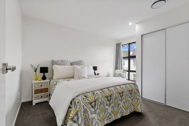 Photo of property in 14 Windfola Parkway, Takanini, 2112