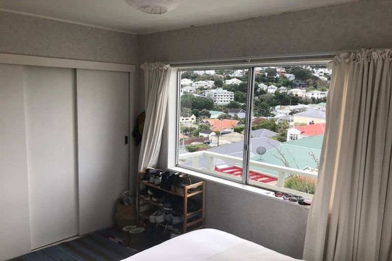 Photo of property in 2 Overtoun Terrace, Hataitai, Wellington, 6021