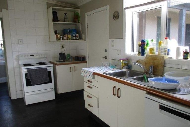 Photo of property in 9 Park Street, Gore, 9710