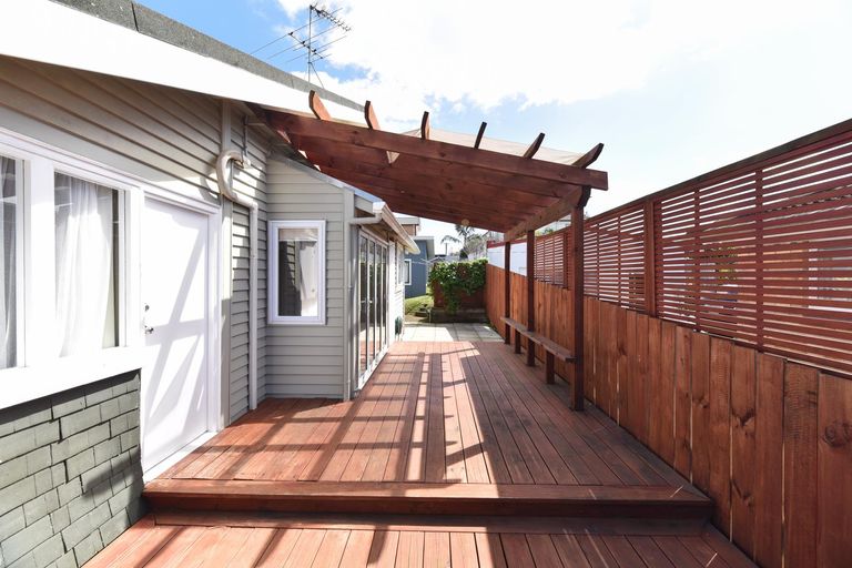 Photo of property in 47 Plunket Avenue, Papatoetoe, Auckland, 2104