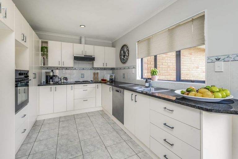 Photo of property in 94c Palmers Road, Clendon Park, Auckland, 2103