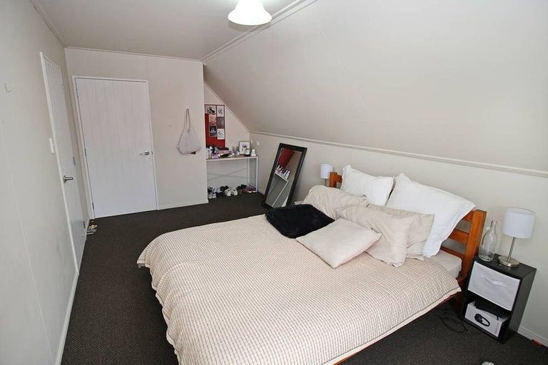 Photo of property in 24 Hyde Street, North Dunedin, Dunedin, 9016