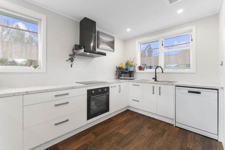 Photo of property in 1 Tawa Place, Wairakei, Taupo, 3332