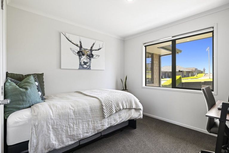 Photo of property in 92 Falcon Drive, Welcome Bay, Tauranga, 3112